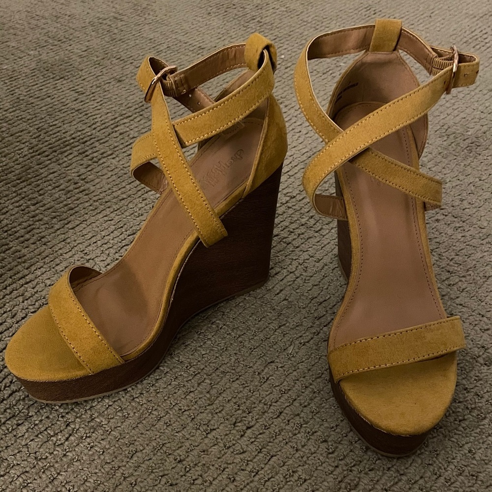Wedges - Picture 2 of 4